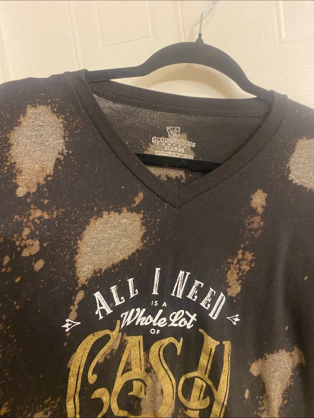Graphic V-Neck Tee with Gold Cash Script - Picture 5 of 5
